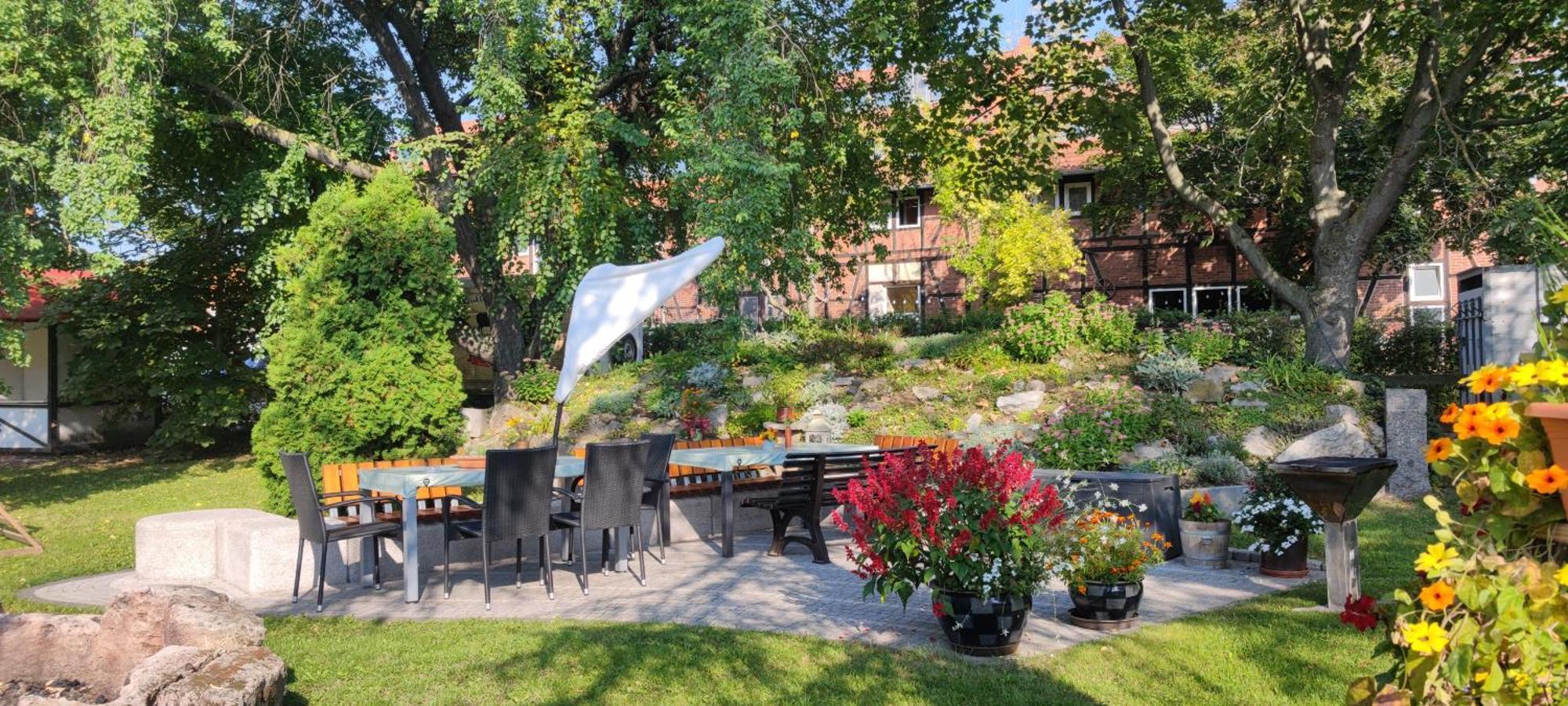 Apartment Im Gruenen Mit Anbindung Ans Zentrum Erfurt Exterior photo